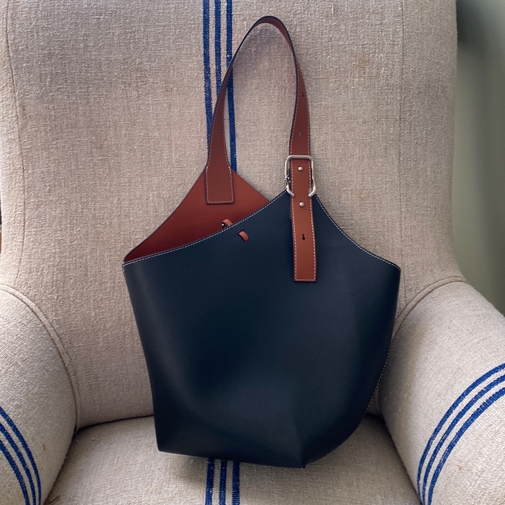 Brand new Maison De Beaute Marsellies Cholet Bucket Tote